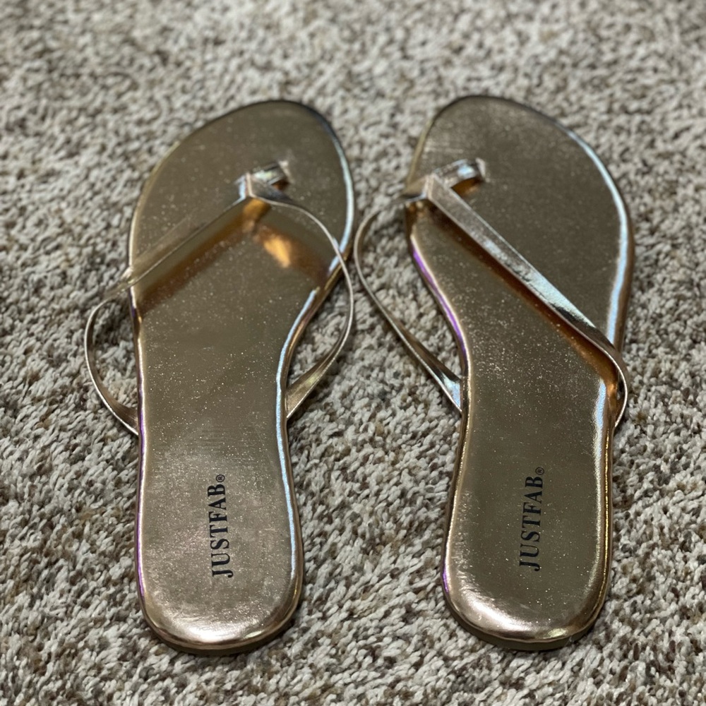 Gold Flip flops